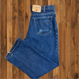 Vintage COMPANY® Relaxed Fit Jeans – Size 36x30 – Made in Canada